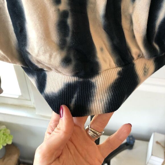 Young Fabulous & Broke Navy/Tan Tie Dye‎ Fleece Relaxed Sweatshirt Size Small - Picture 12 of 16